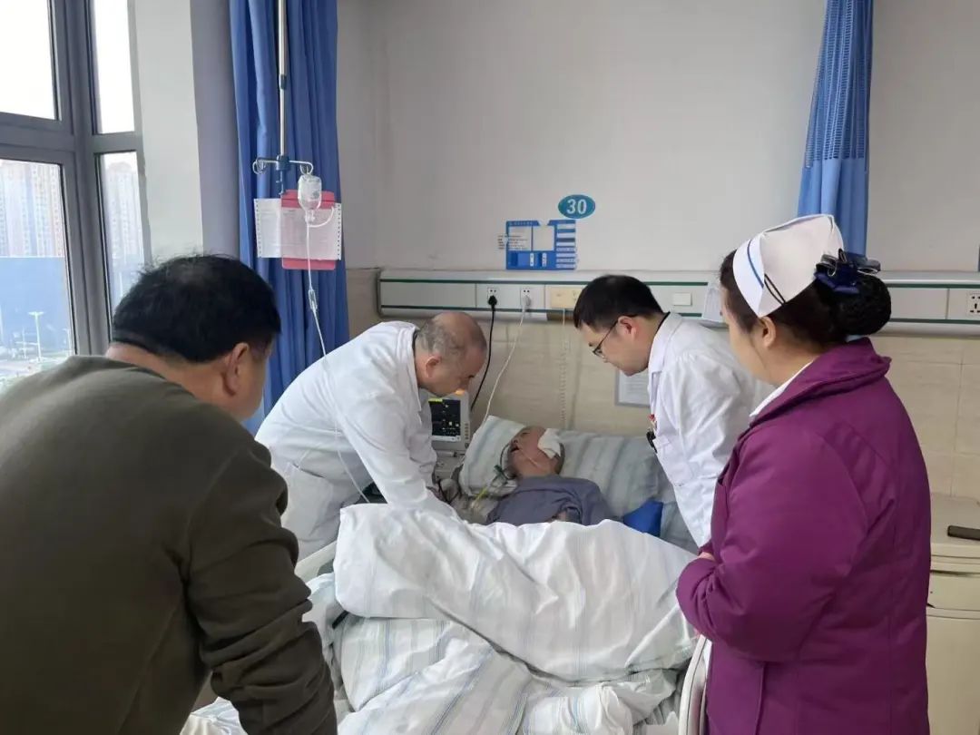 【“嘉”有名医】跨越风雨，医者仁心丨钱群教授助力我院医疗发展