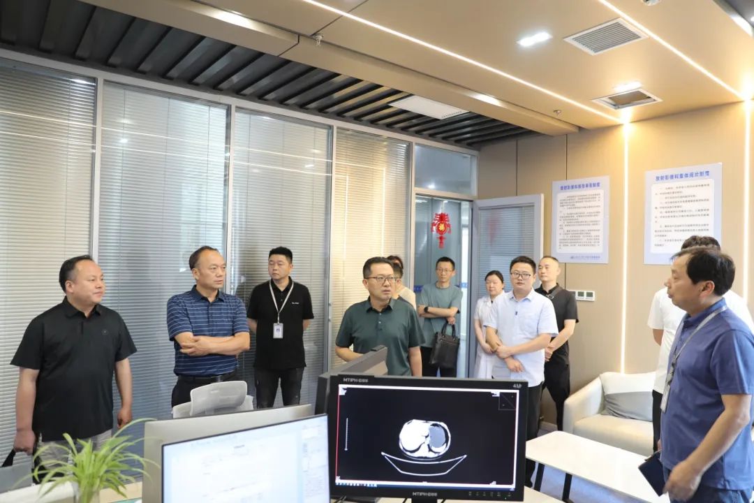 深化交流 共促发展丨聚焦 “双中心”（中心药房、审方中心)，嘉鱼、崇阳共探医共体建设新路