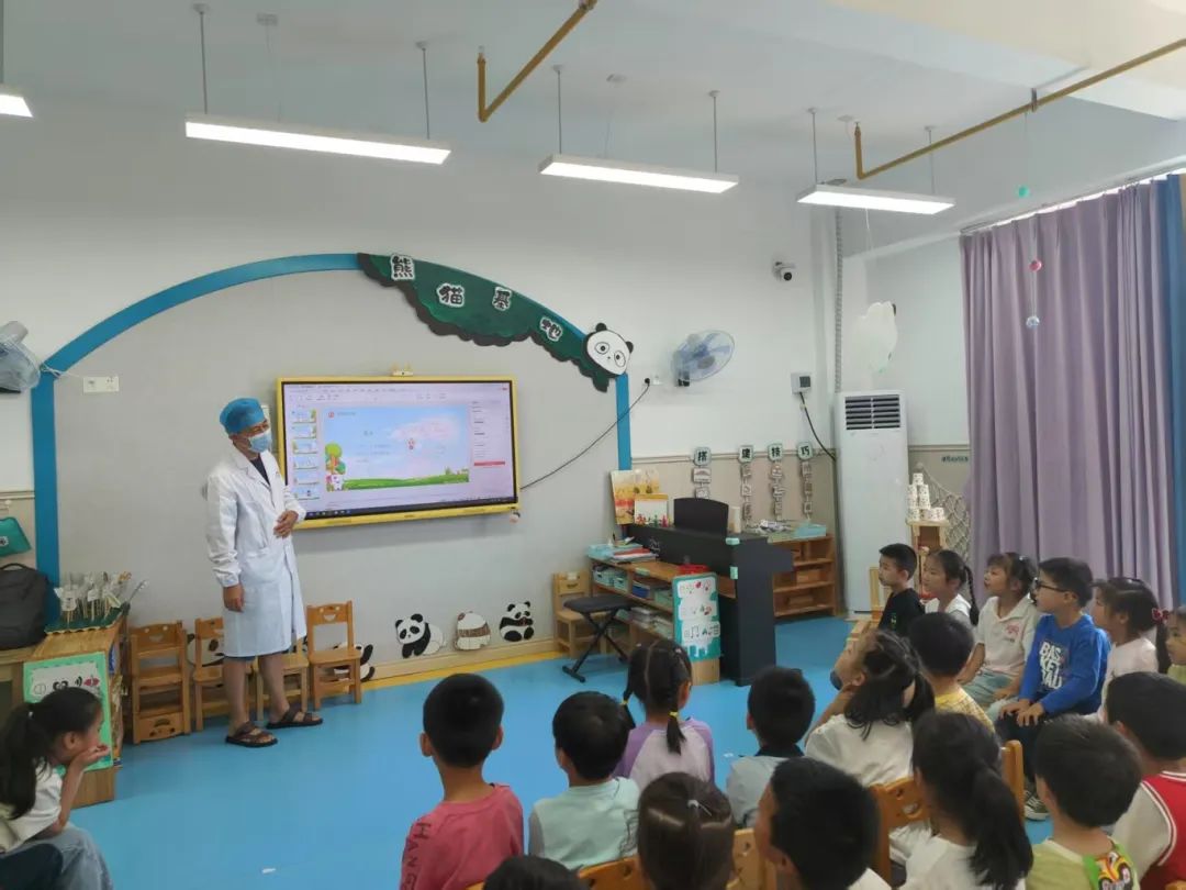 聚焦口腔健康 传递专业关怀丨我院口腔科走进南门湖幼儿园开展口腔健康宣教