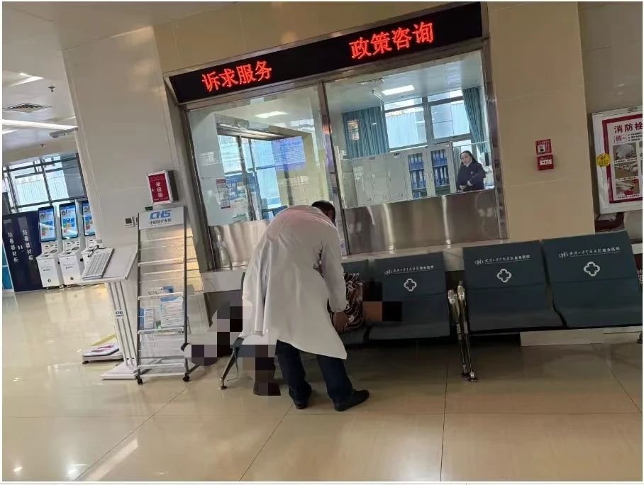 “4分钟”的生死营救丨医务人员与死神抢人的惊险瞬间！