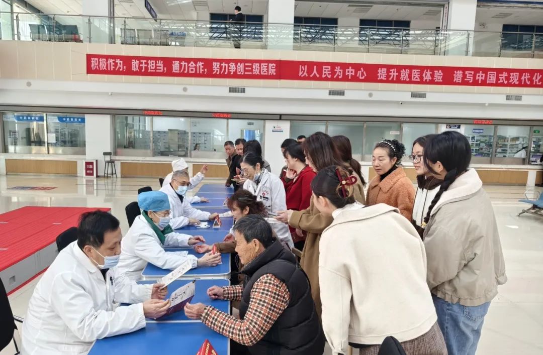 传承千年智慧 守护群众健康——我院成功举办“膏方养生”推广活动