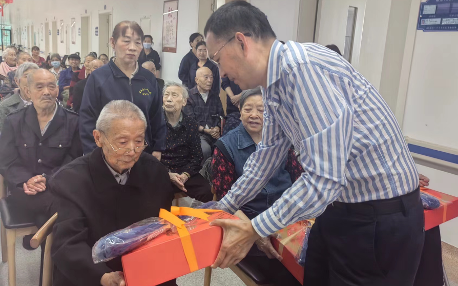 【孝亲敬老 乐在重阳】我院医养中心敬老活动正当时