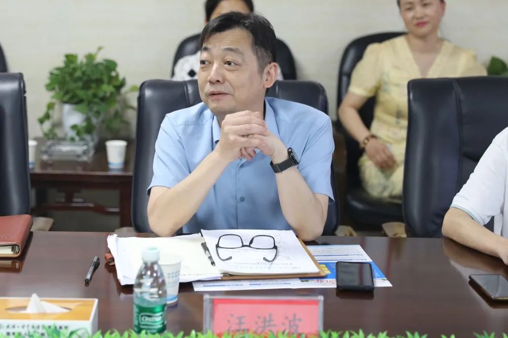 深化交流 共促发展丨蕲春县医院吕金明领导一行来我院交流指导