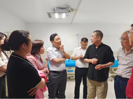 湖北省消化内科医疗质量控制中心下基层--武汉大学中南医院嘉鱼医院实地开展医疗质量控制检查工作