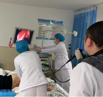 【消化内科】“镜”为生命 生死急救