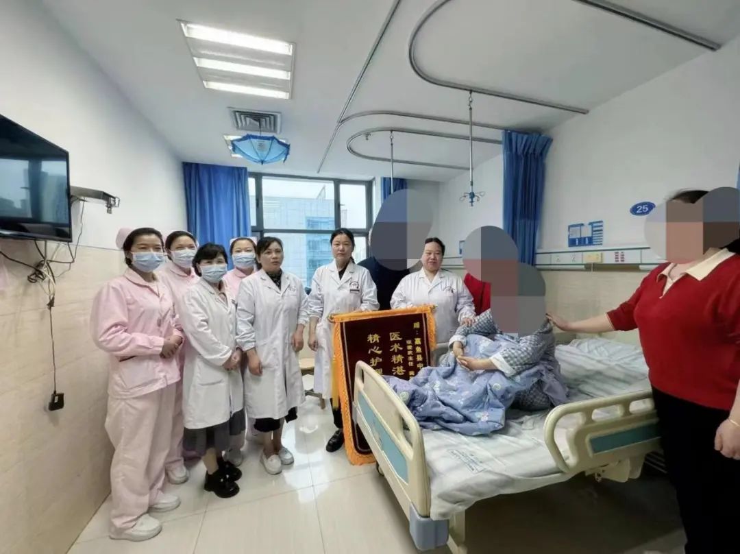 【妇产科】医术高超除病魔，护理精湛暖人心