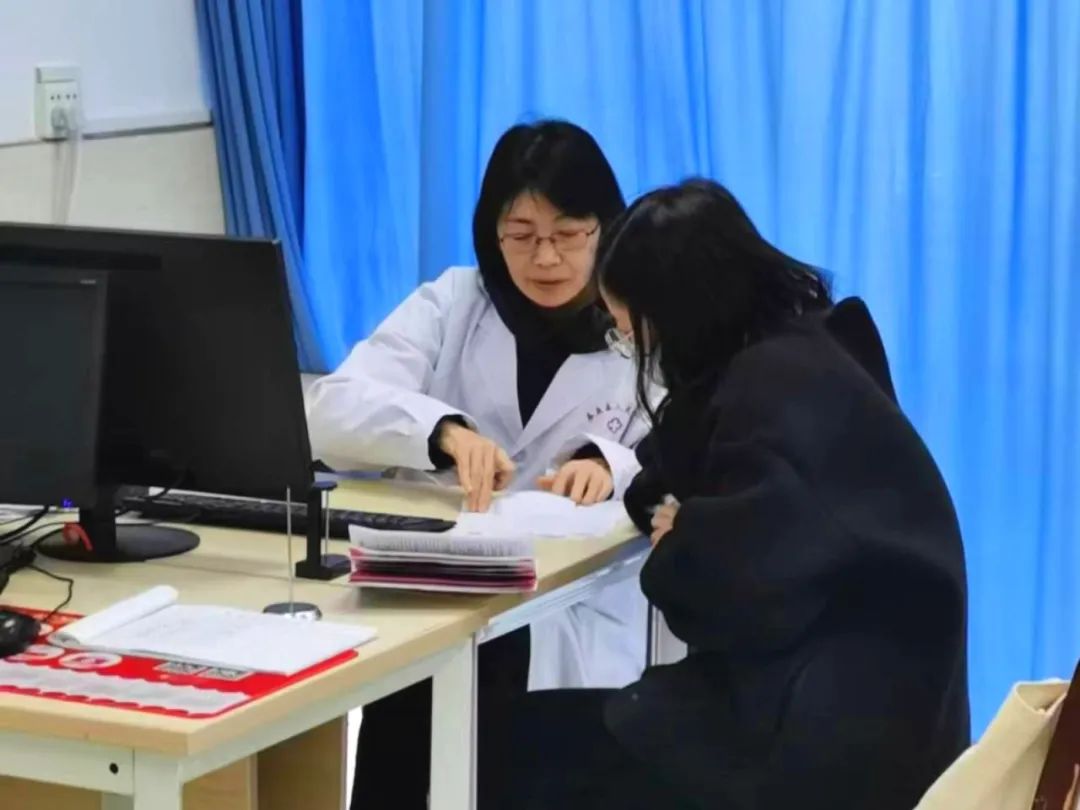 【武汉大学中南医院嘉鱼医院联合武汉大学中南医院生殖医学中心】助推“优生优育”进万家!