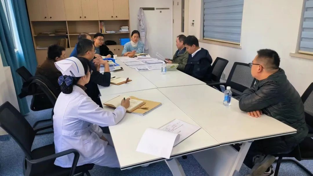 华中地区胸痛中心主任委员来我院指导胸痛中心创建工作