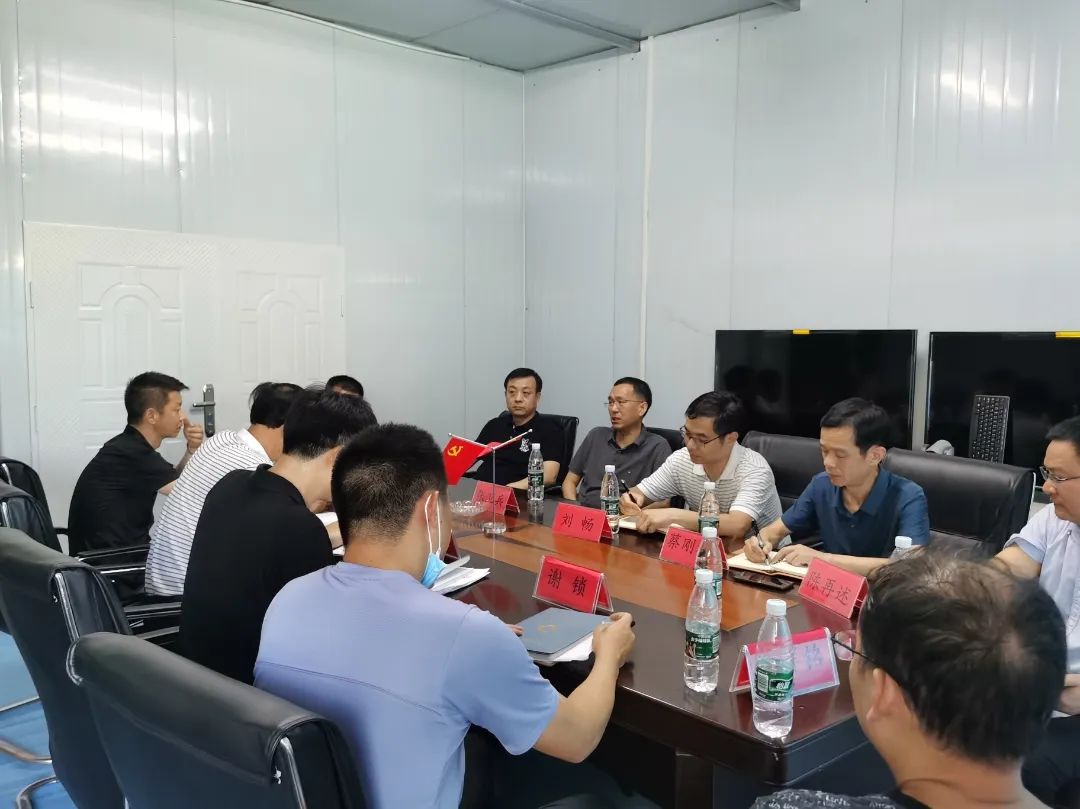 共同推进紧密型医共体丨我院张卫兵院长一行前往簰洲湾镇卫生院走访调研