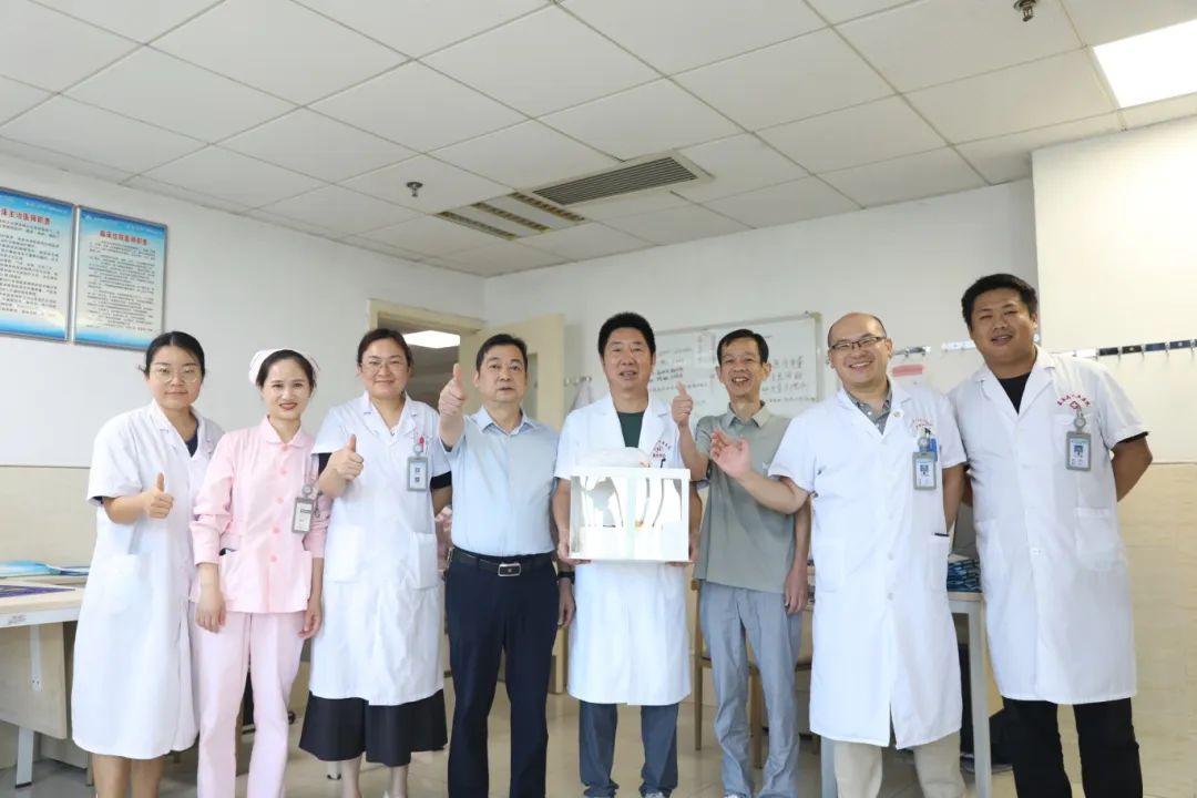 情系医护暖人心，共筑健康守初心 丨我院院领导医师节慰问活动纪实