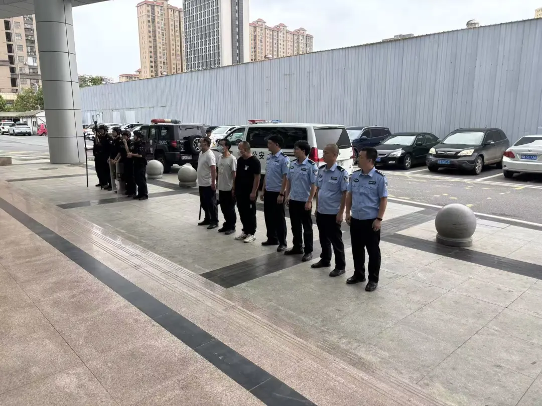 以训促练 以练筑防——我院联合警队开展防暴反恐应急演练